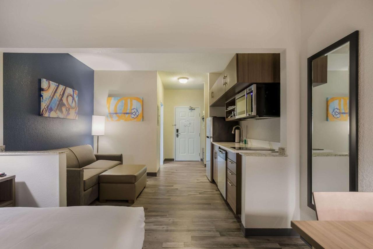 Superior Efficiency King Suite - Non Smoking